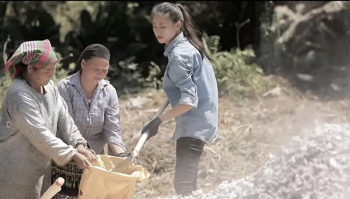  Lương Thùy Linh gây chú ý tại cuộc thi bởi những dự án thiện nguyện ý nghĩa.