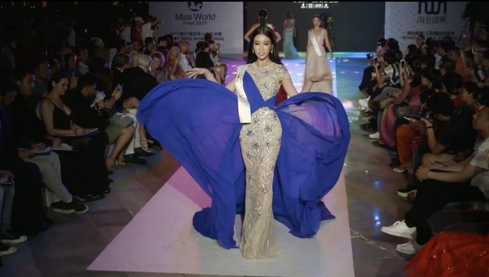  Đỗ Mỹ Linh khiến fan tự hào khi xuất hiện trong clip giới thiệu của Miss World 2021.