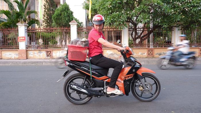 Ngay sau khi đăng tải, những hình ảnh hài hước về "chiếc khăn lông" đặc biệt này đã nhanh chóng thu hút hàng chục nghìn tương tác chỉ trong thời gian ngắn.