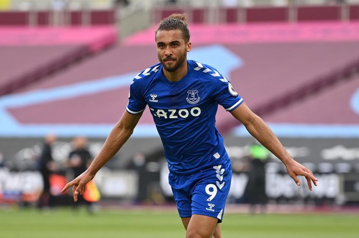 Calvert-Lewin trở thành tiền đạo người Anh tiếp theo sau Tony Cottee chạm mốc 16 bàn cho Everton trong một mùa giải Premier League. Ở mùa 1993/94, Cottee đã ghi 16 bàn sau 39 trận cho CLB vùng Merseyside.