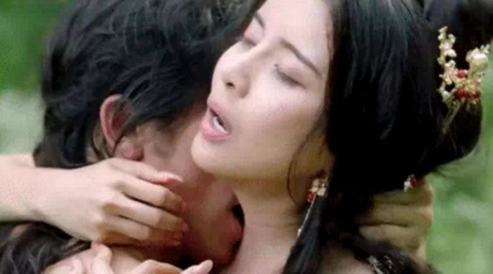 Một pha "nóng" trong phim "Kiều" 