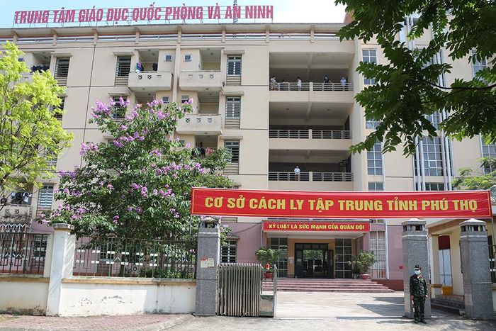 Khu cách ly tập trung tại Trung tâm Giáo dục Quốc phòng, an ninh thuộc Trường Đại học Hùng Vương do Bộ CHQS tỉnh quản lý