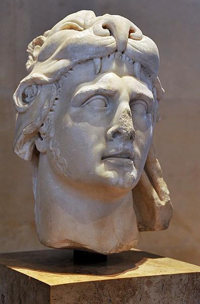 Vua Mithridates VI tin rằng, hành động trên giúp ông có khả năng kháng mọi loại độc tố nguy hiểm. Đây cũng là lý do khiến ông được gọi là "vua độc dược".
