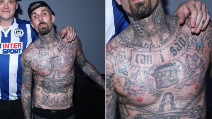 Theo NickiSwift, Travis Barker bắt đầu xăm từ năm 15 tuổi. "Hai hình xăm đầu tiên là sự tôn kính của tôi với âm nhạc và trượt ván. Một hình là Bone - thương hiệu trượt ván yêu thích, cái còn lại là logo ngọn lửa của ban nhạc Dag Nasty", Barker nói với GQ. Ảnh: Getty.