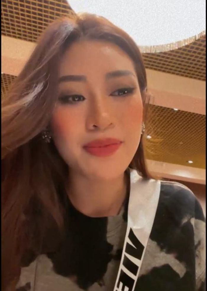 Khánh Vân sụt nhiều cân sau khi sang Mỹ.