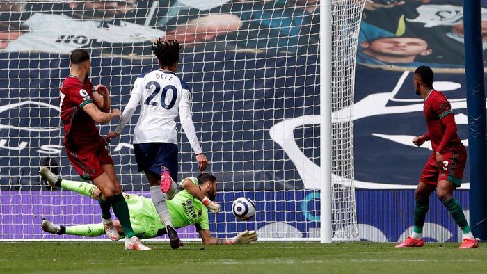 Dele Alli bị Patricio từ chối cơ hội