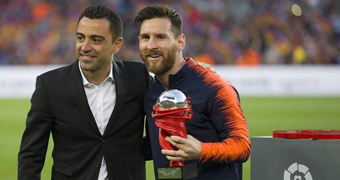 Barcelona hy vọng Messi sẽ ở lại vì Xavi