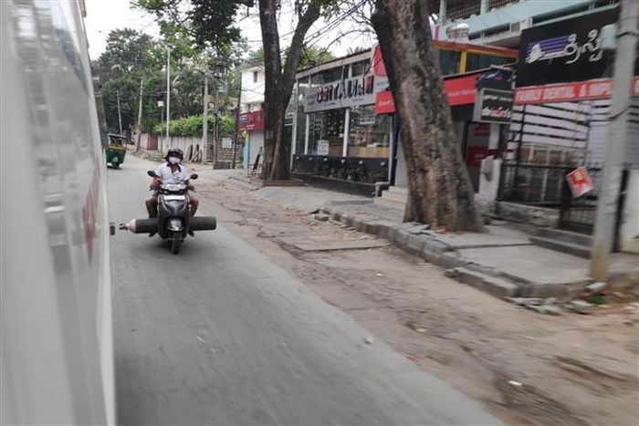 Khung cảnh phổ biến trên đường phố Ấn Độ. (Ảnh: ST)