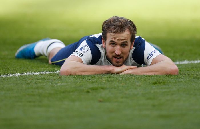 Tiền đạo người Anh không thể mãi gồng gánh Tottenham và đối mặt khả năng giải nghệ mà không có danh hiệu tập thể. Ảnh: Reuters.