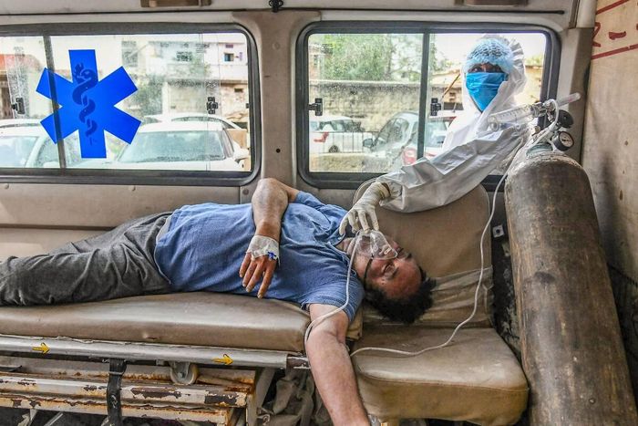  Covid-19 đã gây ra thiệt hại nặng nề hơn so với ước tính trước đó. Ảnh: Reuters. 