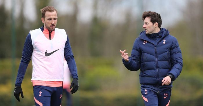 Lãnh đạo Tottenham được cho tức giận thời điểm Harry Kane đưa ra yêu cầu chuyển nhượng