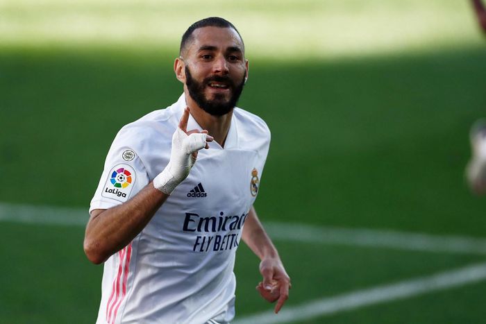 Real Madrid đàm phán gia hạn với Benzema