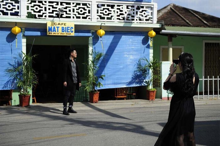 Hiện nay, nơi đây vẫn còn giữ được nhiều ngôi nhà cổ dù đang trong tình trạng xuống cấp.