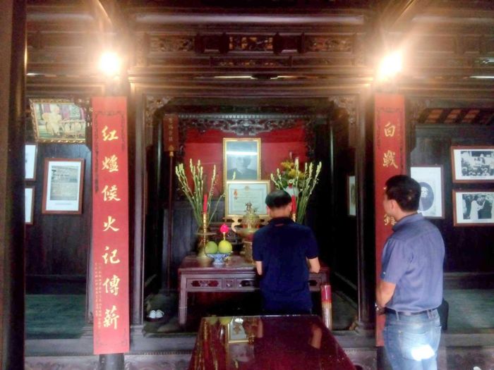 Một địa chỉ thường xuyên được nhiều người tìm đến tại làng cổ này.