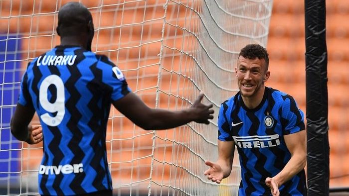 Lukaku và Perisic cùng nhau lập công cho Inter
