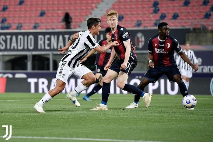 Bước vào vòng đấu hạ màn của Serie A mùa 2020/21, Juventus buộc phải giành chiến thắng, đồng thời hy vọng hai đối thủ cạnh tranh trực tiếp là AC Milan và Napoli để mất điểm mới có thể có được tấm vé dự Champions League mùa giải sau