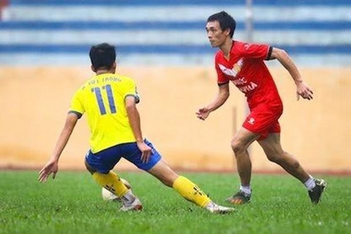 Phùng Văn Nhiên (áo đỏ). Ảnh: M.C