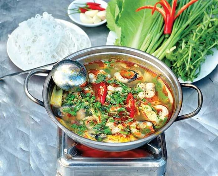 Lẩu cá chình ngon hết ý!