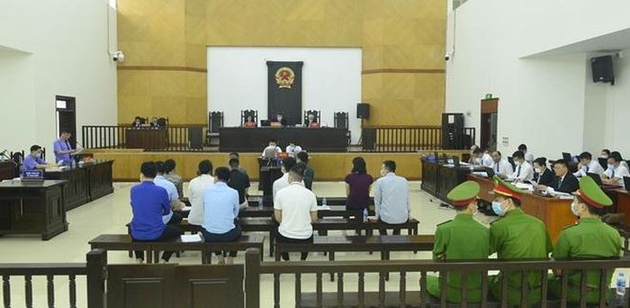 Toàn cảnh phiên tòa sơ thẩm xét xử vụ án tại Công ty TNHH Thương mại và dịch vụ kỹ thuật Nhật Cường. 