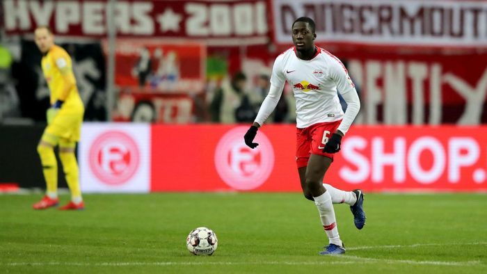 Liverpool đã xong thỏa thuận với Konate, chỉ thiếu chữ ký