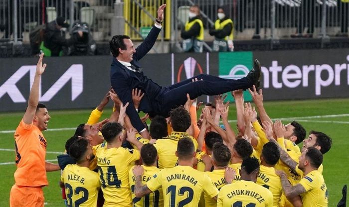  Chức vô địch Europa League sẽ mang đến cho Villarreal tấm vé vào thẳng vòng bảng Champions League dù họ chỉ đứng thứ 7 ở giải quốc nội. Ngoài ra, "Tàu ngầm vàng" còn có cơ hội giành thêm một danh hiệu khi họ chạm trán đội vô địch Champions League ở trận tranh Siêu cúp Châu Âu diễn ra trước thềm mùa giải 2021/22. 