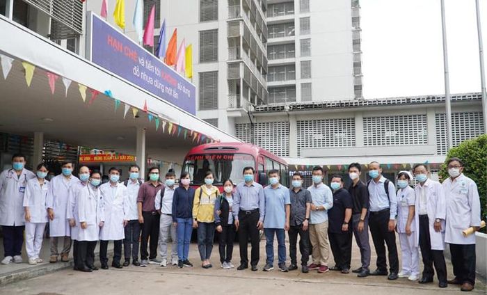 13 bác sĩ ở Bệnh viện Chợ Rẫy 
