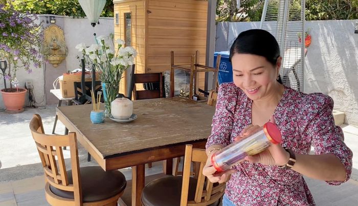 Ngọc Huyền hẹn Hương Thủy, Kim Tử Long,... tập tuồng.