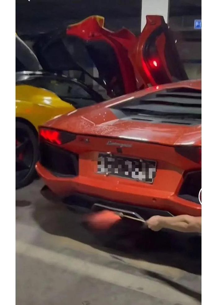  Không ít trường hợp Aventador bị cháy trên thế giới liên quan đến việc nẹt pô của chủ xe. Ảnh: Luxury Launches.