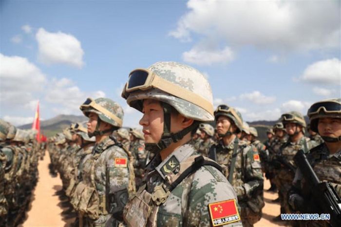 Để tăng cường sự quan tâm của giới trẻ tới con đường quân ngũ, quân đội Trung Quốc đang thực hiện rất nhiều "chiến thuật" tuyển quân ở ngay các trường đại học danh tiếng, tung ra những chiến dịch quảng cáo cho quân đội với chất lượng ngang tầm với Mỹ. Tuy nhiên hiệu quả của những chiến thuật này, vẫn cần một thời gian dài suy xét.