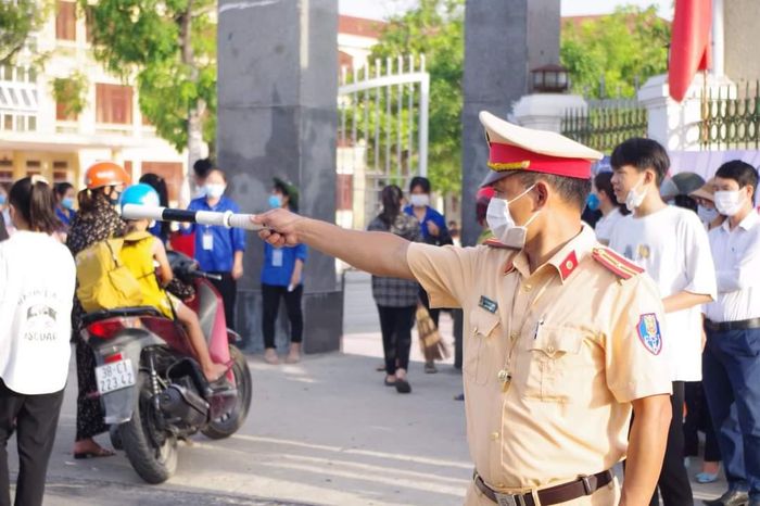 Thiếu tá Trần Minh Tuấn – thuộc Đội CSGT, Công an huyện Can Lộc