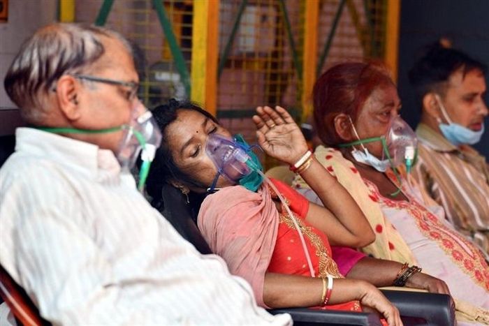 Những kẻ lừa đảo tận dụng COVID-19 để kiếm lời. (Ảnh minh họa: Reuters)