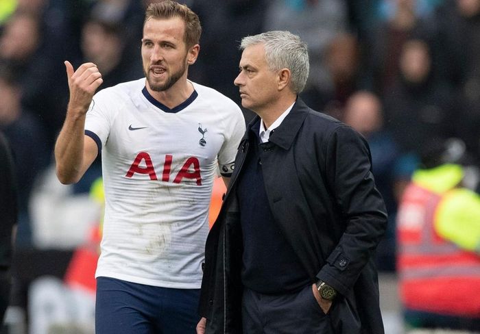  Kane trung thành với Mourinho đến phút cuối cùng. Ảnh: Getty. 
