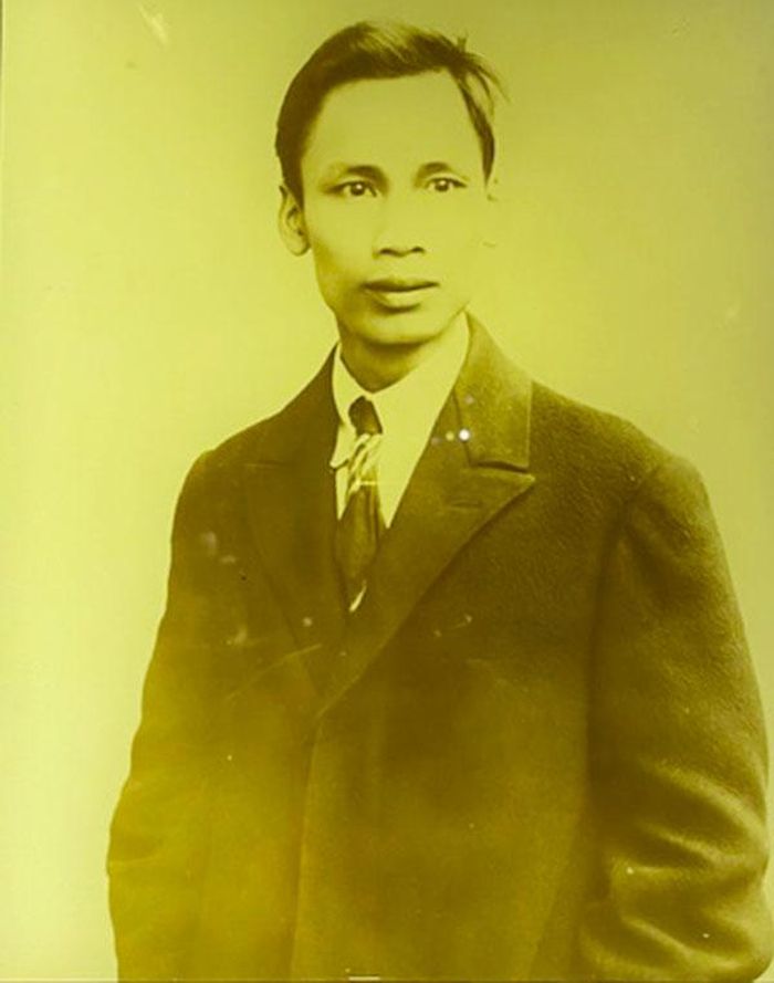  Hình ảnh Nguyễn Ái Quốc năm 1924.