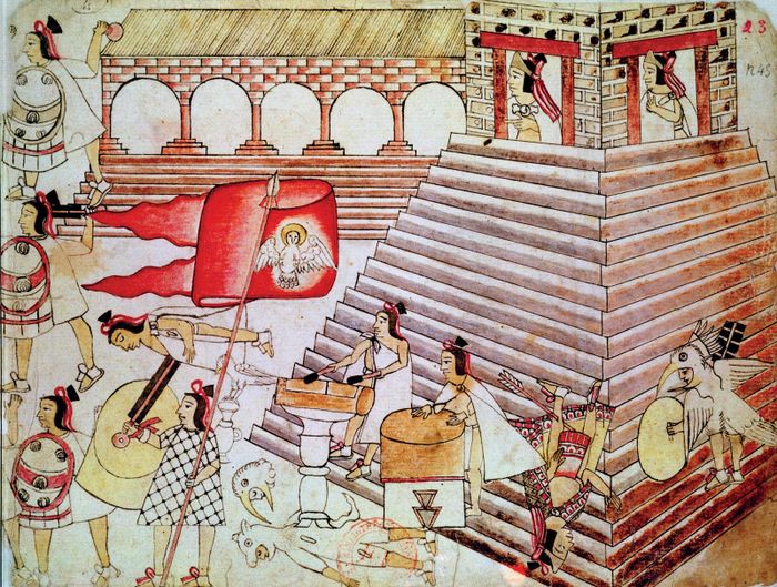 Sau nhiều năm, người Aztec xây dựng được các cung điện, nhà cửa, đền thờ, đường xá... ở kinh đô Tenochtitlan. Kể từ đó, nơi đây trở thành trung tâm chính trị, kinh tế, văn hóa của một đế chế lớn mạnh.