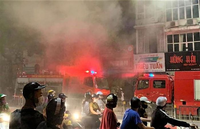 Vụ cháy tại ngôi nhà trên phố Tôn Đức Thắng xuất phát từ nguyên nhân chập điện