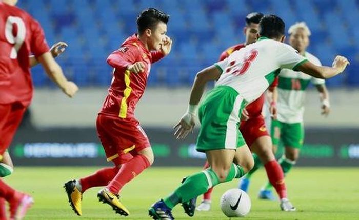 Đáng tiếc Quang Hải phải vắng mặt ở trận gặp Malaysia.
