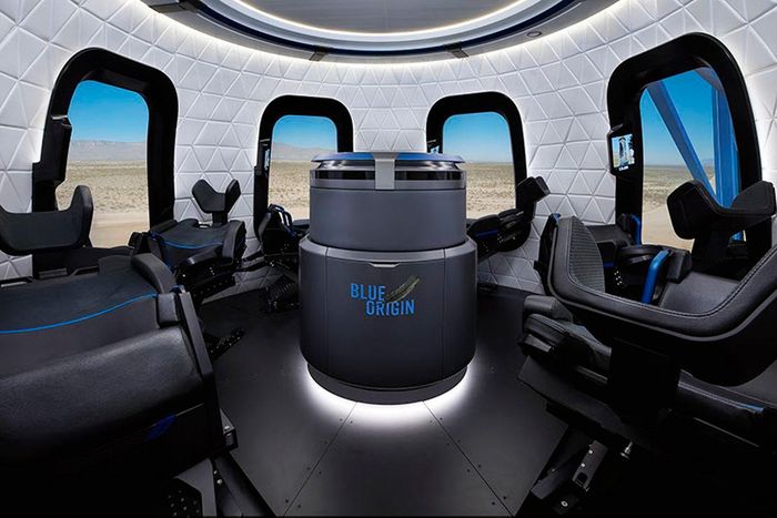  Bên trong khoang phi thuyền của Blue Origin. Ảnh: Fuentitech.com. 