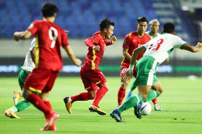 Quang Hải trở lại sẽ giúp HLV Park Hang Seo có nhiều "vũ khí" tiếp cận cầu môn UAE. Ảnh: Hoàng Linh