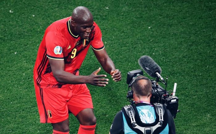 Lukaku là chủ nhân của 2 bàn thắng trong trận đấu này