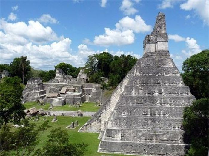 Đến thế kỷ 19, nhà thám hiểm châu Âu đã phát hiện Tikal.