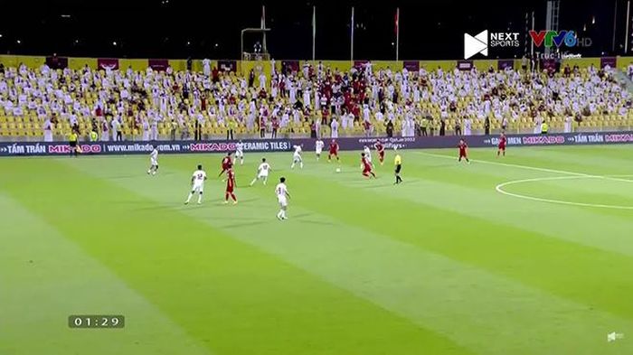 Hình ảnh CĐV UAE trên khán đài