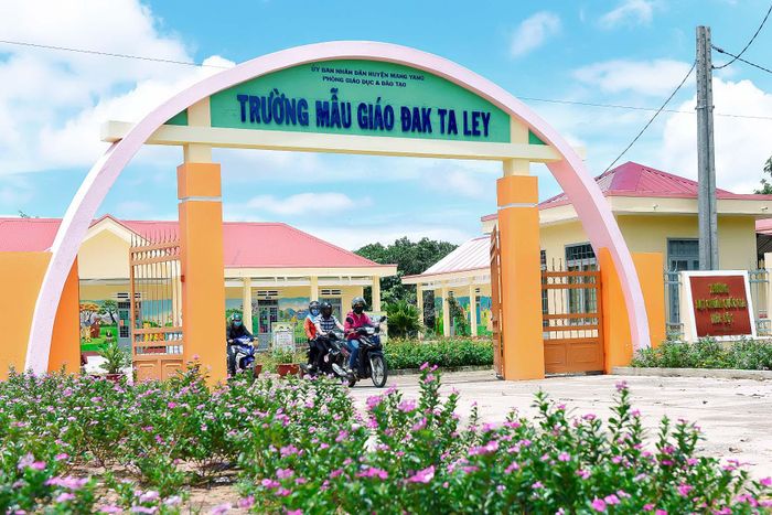 Năm 2019, Trường Mẫu giáo Đak Ta Ley được đầu tư xây dựng mới với kinh phí gần 4 tỷ đồng.