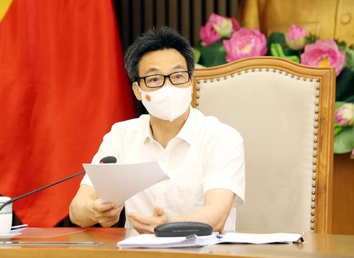 Phó Thủ tướng Chính phủ Vũ Đức Đam, Trưởng Ban Chỉ đạo Quốc gia phòng, chống dịch COVID-19, Thường trực Ban Chỉ đạo đã nghe Bộ Y tế báo cáo về việc rà soát lại chiến dịch tiêm chủng vaccine phòng COVID-19