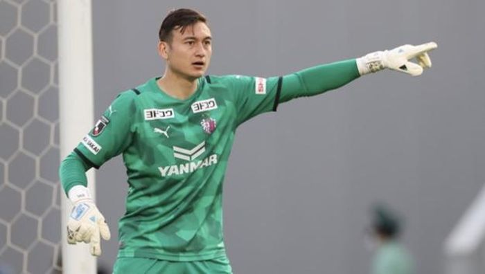 Văn Lâm trở lại Thái Lan.Ảnh: Cerezo Osaka