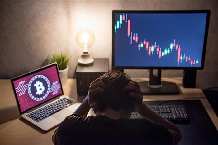 70% sinh viên bị stress vì chơi tiền điện tử.