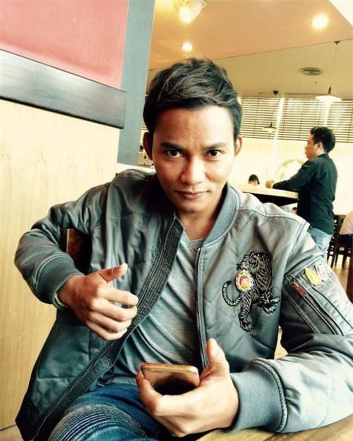 Tony Jaa bị tố là “nghịch tử bất hiếu”.