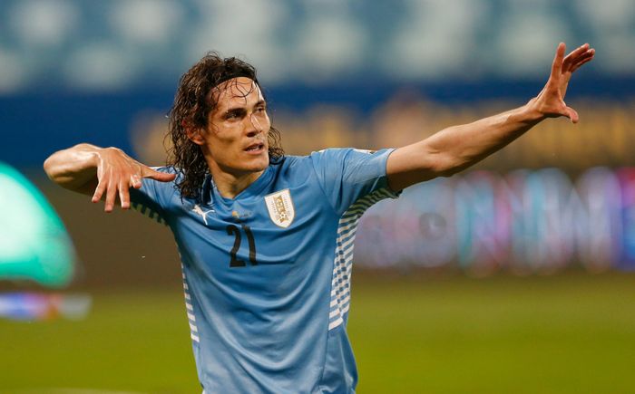  Hàng loạt cơ hội ngon ăn được tạo ra nhưng chỉ Cavani tận dụng để mang về bàn thắng. Tình huống dứt điểm cận thành của tiền đạo thuộc biên chế Man Utd ở phút 79 đặt dấu chấm hết cho hy vọng giành điểm của đối thủ. 
