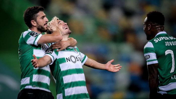  Hiện tại, Pedro rất khó cạnh tranh trong một đội hình toàn sao của Bồ Đào Nha. Nhưng HLV Fernando Santos hoàn toàn có thể tìm tới Pedro khi nhà ĐKVĐ Euro cần một sự thay đổi trong lối chơi.