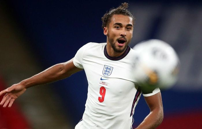 7. Dominic Calvert-Lewin. Harry Kane đang chơi tệ, nhưng sự bảo thủ của HLV Southgate khiến một tiền đạo cừ khôi như Calvert-Lewin chưa được tin dùng. Ghi 16 bàn cho Everton mùa trước nhưng tại đấu trường EURO, Calvert-Lewin mới chỉ có... 1 phút được vào sân ở trận Anh 1-0 Croatia (90+2').