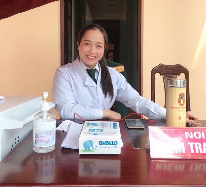  Đại úy QNCN Lê Thị Hạnh. 